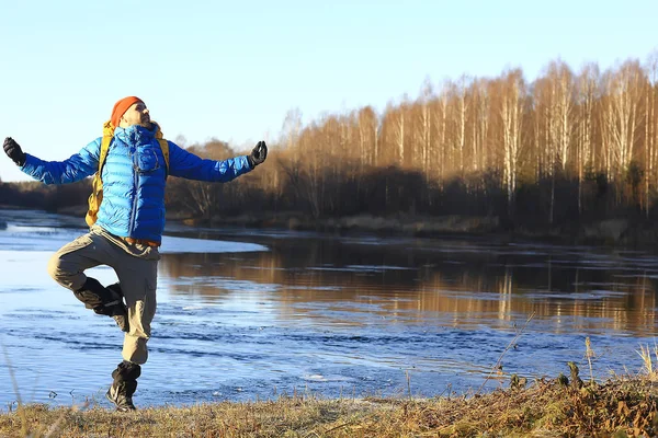 Homem Uma Caminhada Inverno Ioga Descanso Meditação Natureza Aventura Norte — Fotografia de Stock