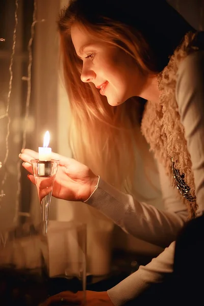 Christmas Evening Girl Beautiful Young Adult Model Dreams Makes Wishes — Stock Photo, Image