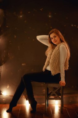 model akşam ev / akşam görüntü rahat ev güzel yetişkin seksi model