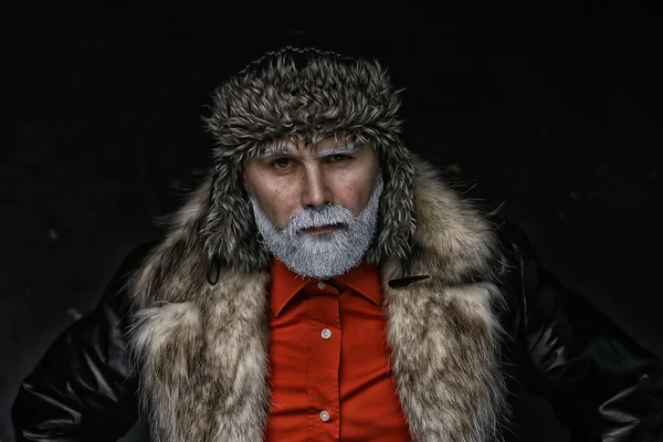 Жестокий Человек Бородой Зимней Одежде Портрет Человека Седой Бородой Хипстер — стоковое фото