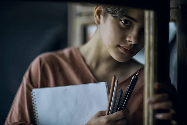 Retrato Uma Menina Designer Profissão Retrato Uma Bela Jovem Menina — Fotografia de Stock