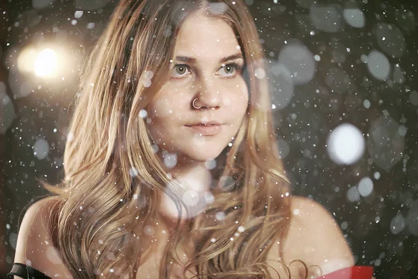 Retrato Invierno Una Chica Adulta Sexy Retrato Frío Estacional Con — Foto de Stock