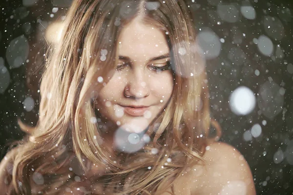 Retrato Inverno Uma Menina Adulta Sexy Retrato Frio Sazonal Com — Fotografia de Stock