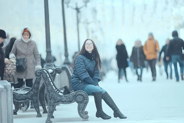 Menina Inverno Descontos Compras Jovem Adulto Modelo Bonito Roupas Inverno — Fotografia de Stock