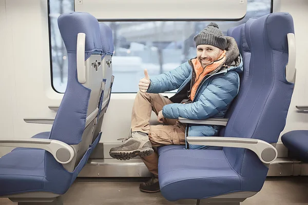 Mann Sitzt Zug Fenster Konzept Der Beförderung Von Menschen Passagieren — Stockfoto