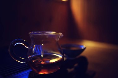 Çin çay seremonisi, çay masası, fincan / masada çaydanlık, oryantal gelenekleri