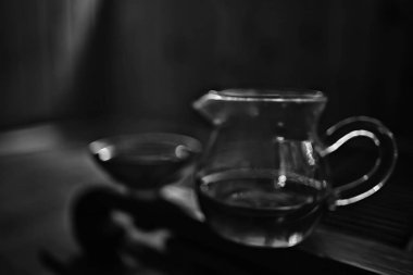 Çin çay seremonisi, çay masası, fincan / masada çaydanlık, oryantal gelenekleri