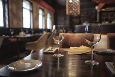 konsept alkol cam / güzel cam, şarap restoran tatma yaşlı şarap