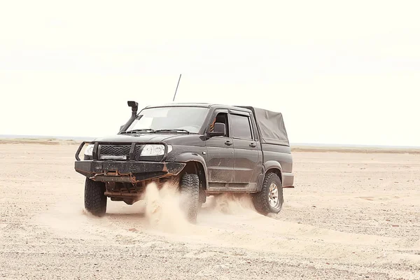 Suv Deserto Velho Veículo Todo Terreno Vintage Expedição Deserto Areia — Fotografia de Stock