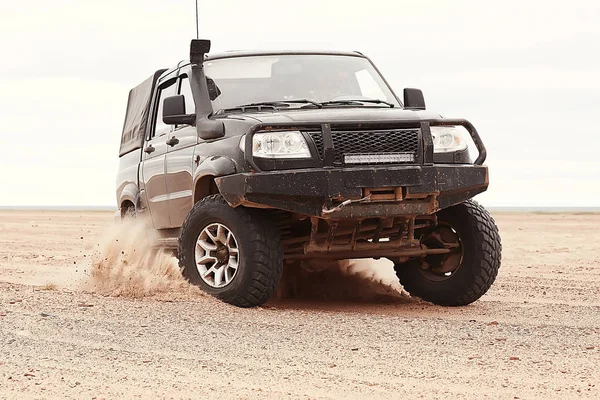 Suv Dans Désert Vieux Véhicule Tout Terrain Vintage Expédition Dans — Photo