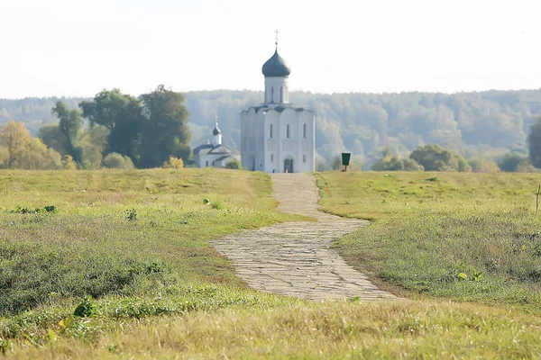 Kerk Zomer Landschap Orthodoxe Zomer Landschap Geloof Religie Architectuur Van — Stockfoto