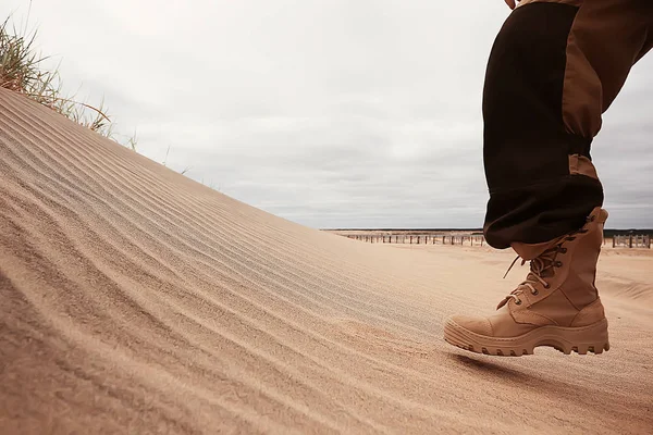 Ejercicios Militares Desierto Piernas Botas Del Ejército Soldados Del Desierto —  Fotos de Stock