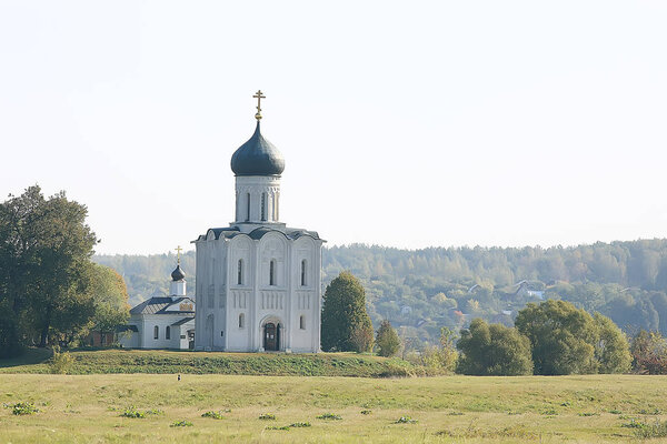 церковный летний пейзаж православный / летний пейзаж, религиозная архитектура России
