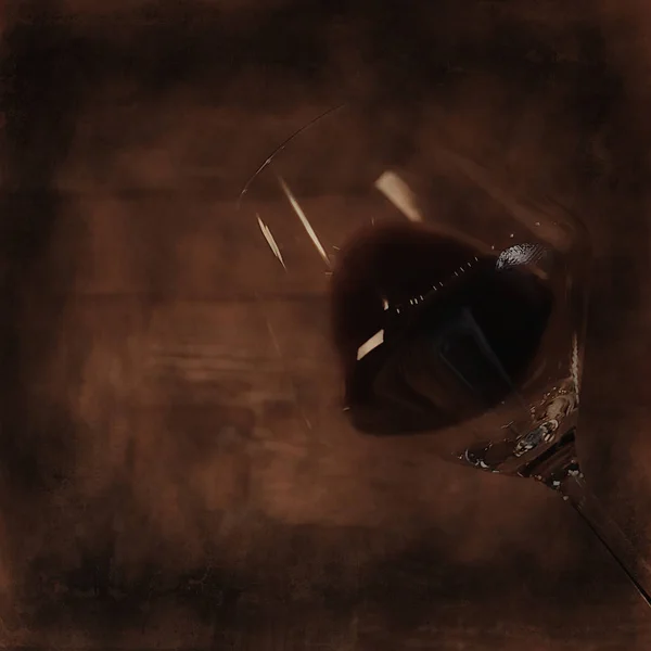 赤ワインのグラス ヴィンテージの背景 古い樽ワイン アルコールテイスティング — ストック写真