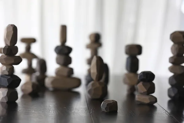 木制立方体 多面体玩具木制立方体 老式玩具 手工制作 — 图库照片