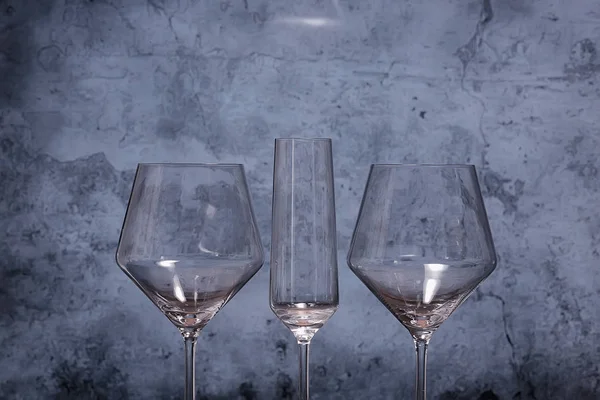 Verres Vides Fond Gris — Photo