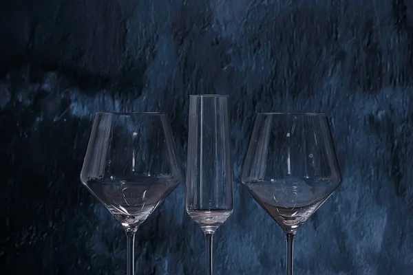 Verres Vides Fond Gris — Photo