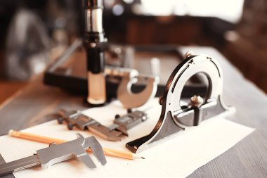 çizim araçları, kavram mühendisliği proje vintage / pusula kalem kağıt eğitim taslak