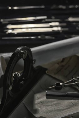 çizim araçları, kavram mühendisliği proje vintage / pusula kalem kağıt eğitim taslak