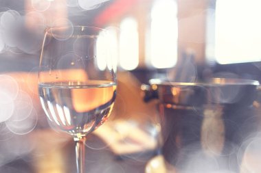 bir kafede bir masada iç restoran sofra / çatal ve sofra, güzel catering sanayi