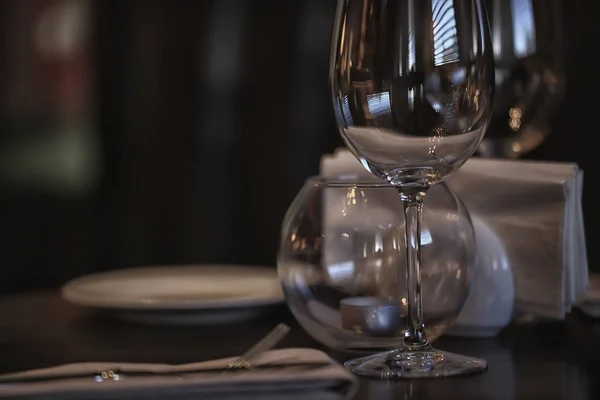 Koncept Alkohol Glas Vackert Glas Vin Restaurang Provsmakning Åldrad Vin — Stockfoto