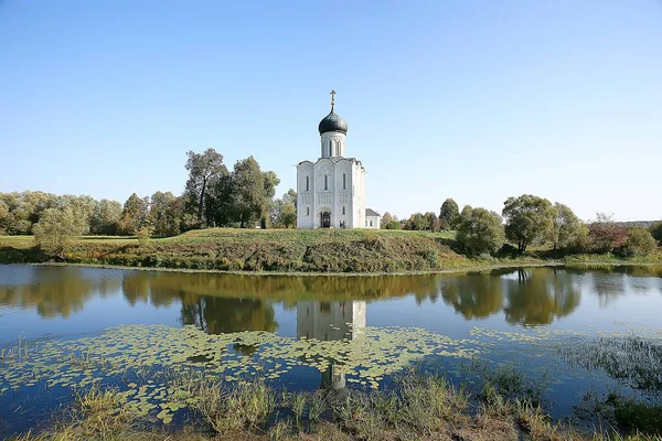 Kerk Zomer Landschap Orthodoxe Zomer Landschap Geloof Religie Architectuur Van — Stockfoto