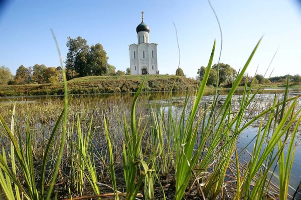 Kerk Zomer Landschap Orthodoxe Zomer Landschap Geloof Religie Architectuur Van — Stockfoto