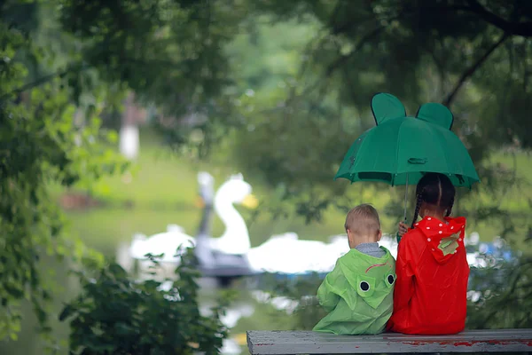 Brother Sister Umbrella Park Boy Girl Autumn Park Walk Woods — Stock Photo, Image