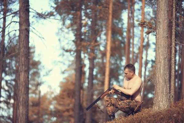 Hunting Man Hunter Gun Hunting Autumn Forest Yellow Trees Landscape — Stock Photo, Image