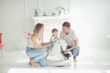 küçük bir çocuk bebek ile anne / iki aile anne ve çocuk annelik, mutluluk ile sağlık