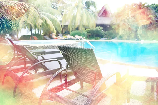 Hotel Chaise Lounges Pool Rest Tropical Hotel Comfortable Rest Recreation — Stock Photo, Image