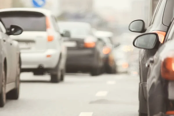 Ημέρα Κυκλοφοριακή Συμφόρηση Στην Πόλη Στην Εθνική Οδό Αυτοκίνητα Μεταφορές — Φωτογραφία Αρχείου