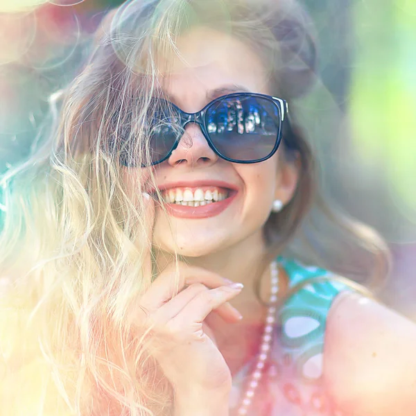 Portret Verleiding Meisje Vinger Mond Lippen Jong Volwassen Sexy Meisje — Stockfoto