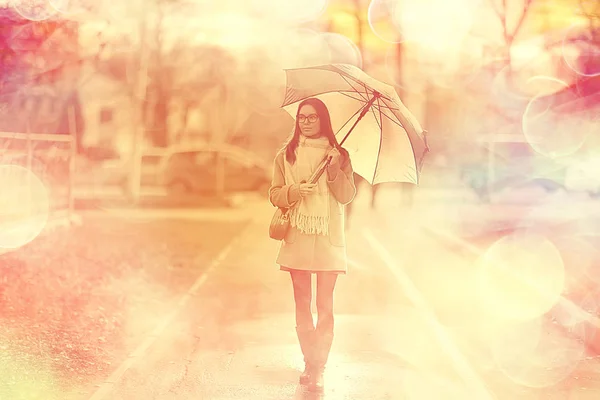 Menina Guarda Chuva Floresta Paisagem Outono Vista Jovem Mulher Com — Fotografia de Stock