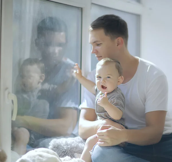 Child Shows Thumb Toddler Dad Window Care Good Luck Health — Stock Photo, Image