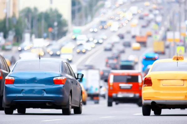 Varm Sommardag Väg Landskapet Trafikstockning Abstrakt Stadsutsikt Trafik — Stockfoto