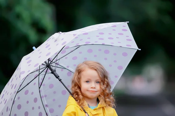 Little Girl Umbrella Small Child Rainy Autumn Walk Wet Weather — Stock Photo, Image