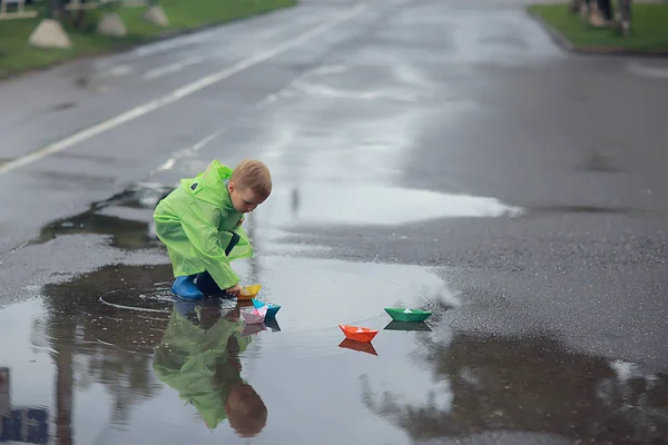 Paper Boat Puddle Rain Autumn Weather Concept Childhood — Stock Photo, Image