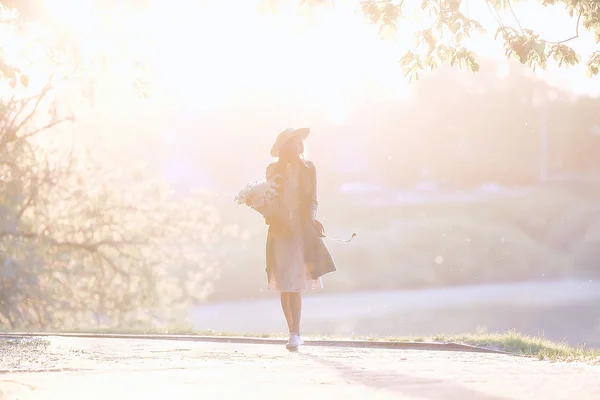 Retrato Menina Outono Dourado Menina Livre Feliz Paisagem Outono Vista — Fotografia de Stock