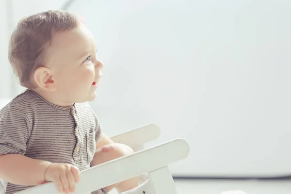 Kleinkind Hellen Atelier Kleiner Junge Säugling Schönes Gesundes Kind — Stockfoto