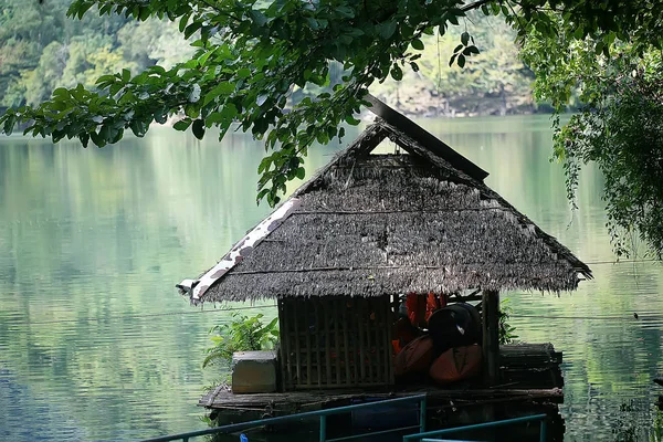 Краєвид Озері Філіппінські Острови Тропічне Вулканічне Озеро Плаваючим Будинком — стокове фото