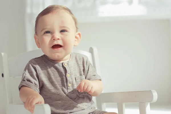 Peuter Kind Een Lichte Studio Kleine Jongen Baby Mooie Gezonde — Stockfoto