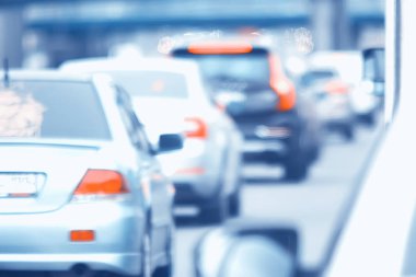 karayolu araba / ulaşım kavramı üzerinde şehirde gün trafik sıkışıklığı, şehir trafik metropol manzara görünümü