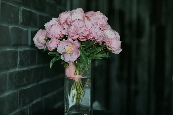 Buquê Peônias Rosa Presente Conceito Flores Bonitas Peônias Casa Buquê — Fotografia de Stock