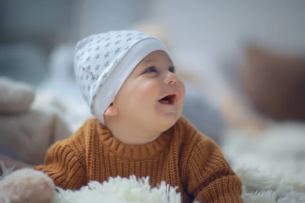 Bebê Saudável Alegre Sorrindo Retrato Uma Criança Pequena Menino Pequeno — Fotografia de Stock