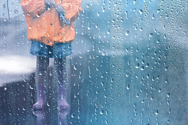 Niña Botas Goma Charco Otoño Concepto Clima Lluvia Ropa Abrigo — Foto de Stock