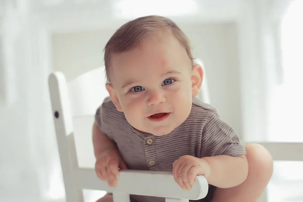 Peuter Kind Een Lichte Studio Kleine Jongen Baby Mooie Gezonde — Stockfoto