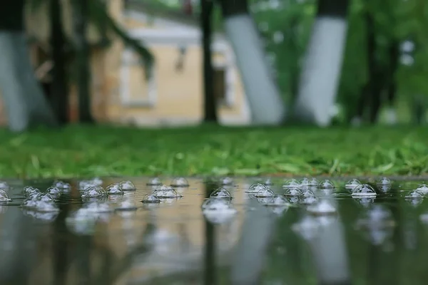 Дождевые Капли Концепция Влажной Погоды Абстрактные Капли Струи Воды Осенний — стоковое фото