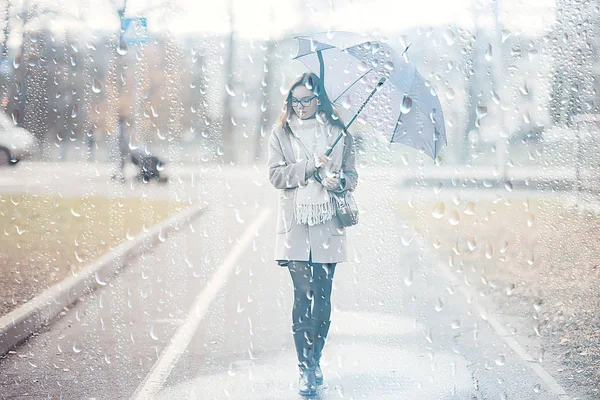 Mujer Joven Paraguas Otoño Otoño Look Moda Modelo Con Paraguas — Foto de Stock