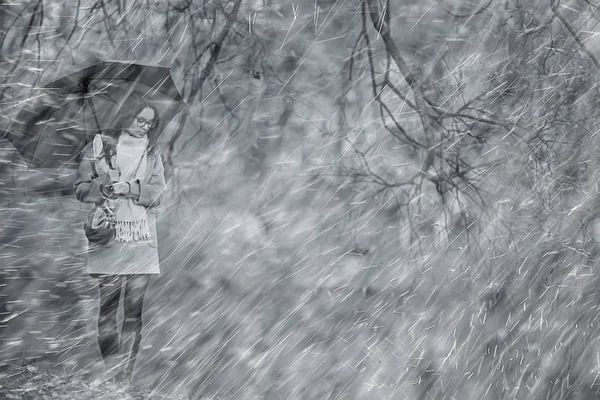 Outono Chuva Cai Modelo Chuva Clima Menina Outono Olhar Salpicos — Fotografia de Stock